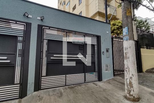 Fachada de casa à venda com 3 quartos, 100m² em Sacomã, São Paulo