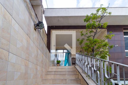 Entrada da Casa de casa para alugar com 3 quartos, 210m² em Parque São Lucas, São Paulo