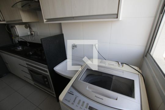 Área de Serviço de apartamento para alugar com 2 quartos, 56m² em Jardim das Esmeraldas, Goiânia