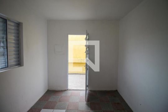 Quarto 1 de casa à venda com 3 quartos, 249m² em Vila Carmosina, São Paulo