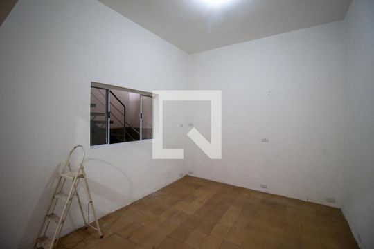 Sala de casa à venda com 3 quartos, 249m² em Vila Carmosina, São Paulo