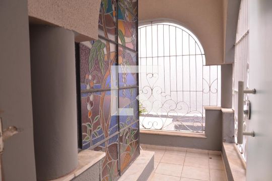Área comum de casa à venda com 4 quartos, 411m² em Vila Scarpelli, Santo André