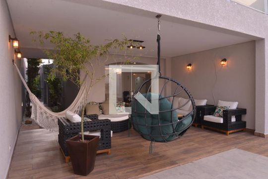 Área comum de casa à venda com 4 quartos, 411m² em Vila Scarpelli, Santo André