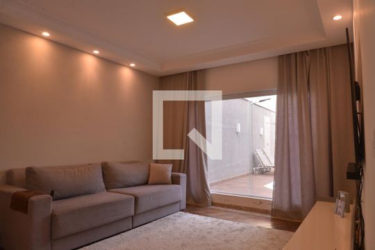 Casa à venda com 4 quartos, 411m² em Vila Scarpelli, Santo André