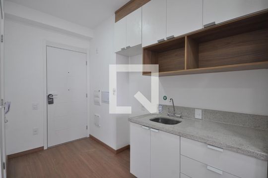 Cozinha de kitnet/studio para alugar com 1 quarto, 29m² em Tucuruvi, São Paulo