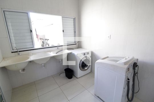 Área de Serviço de kitnet/studio para alugar com 1 quarto, 22m² em Martins, Uberlândia