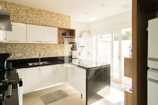 Cozinha de casa à venda com 3 quartos, 208m² em Nova Petrópolis, São Bernardo do Campo