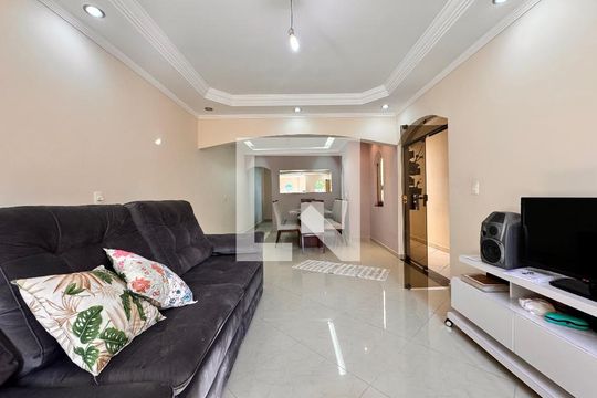 Sala de casa à venda com 3 quartos, 377m² em Parque Gerassi, Santo André
