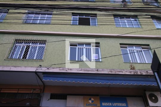 Placa de apartamento à venda com 2 quartos, 49m² em Olaria, Rio de Janeiro