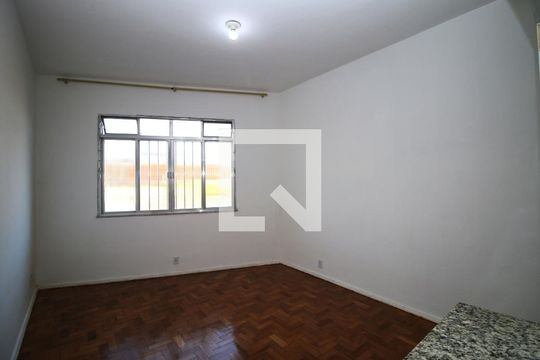 Sala de apartamento à venda com 2 quartos, 49m² em Olaria, Rio de Janeiro