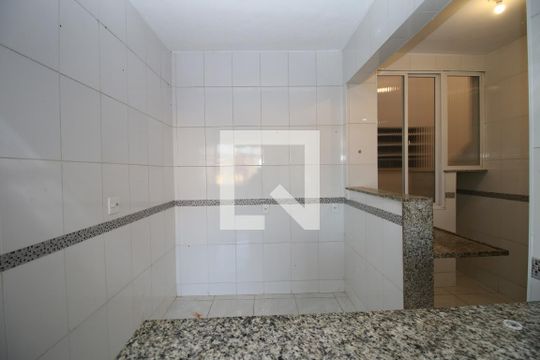 Cozinha de apartamento à venda com 2 quartos, 49m² em Olaria, Rio de Janeiro