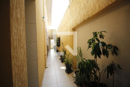 Corredor externo de casa à venda com 4 quartos, 262m² em Água Fria, São Paulo