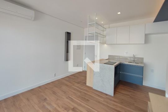 Sala de apartamento para alugar com 1 quarto, 37m² em Cambuí, Campinas