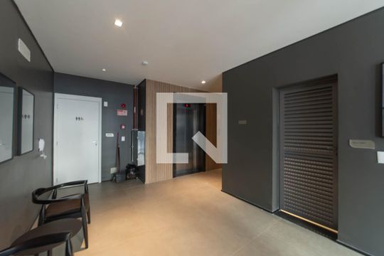 Hall Social de kitnet/studio à venda com 1 quarto, 32m² em Vila Gumercindo, São Paulo
