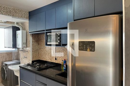Cozinha/ Área de Serviço de apartamento para alugar com 2 quartos, 62m² em Barra Funda, São Paulo