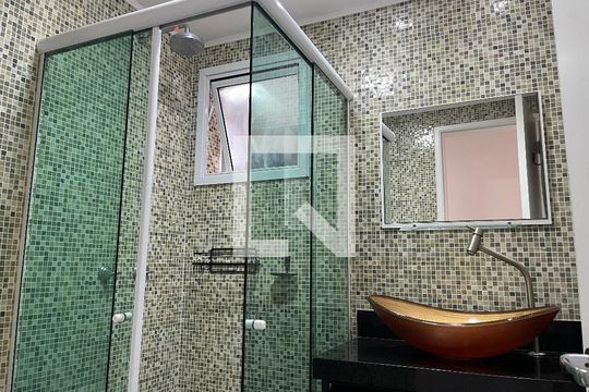 Banheiro de apartamento para alugar com 2 quartos, 62m² em Barra Funda, São Paulo