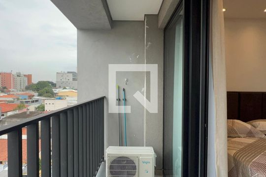 Varanda de kitnet/studio para alugar com 1 quarto, 23m² em Pinheiros, São Paulo