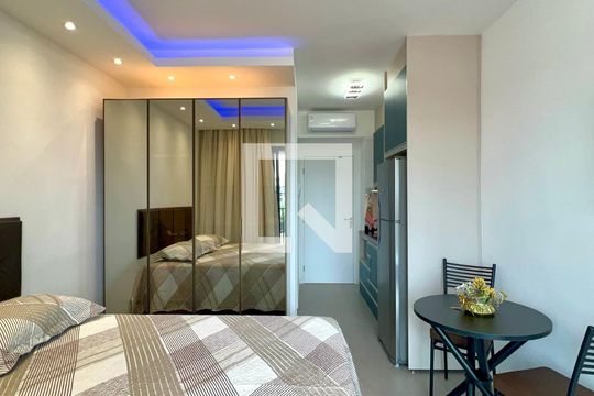 Studio de kitnet/studio para alugar com 1 quarto, 23m² em Pinheiros, São Paulo