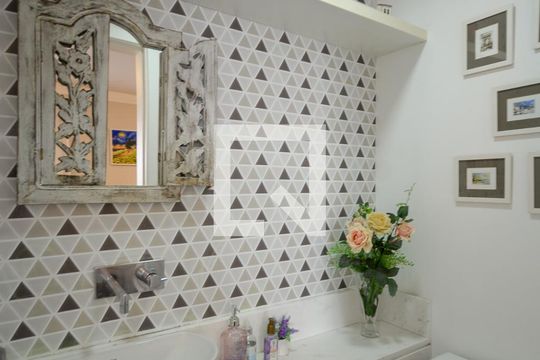 Lavabo  de apartamento à venda com 3 quartos, 121m² em Bosque da Saúde, São Paulo