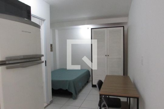 Kitnet/Studio para alugar com 1 quarto, 17m² em Jardim Bonfiglioli, São Paulo