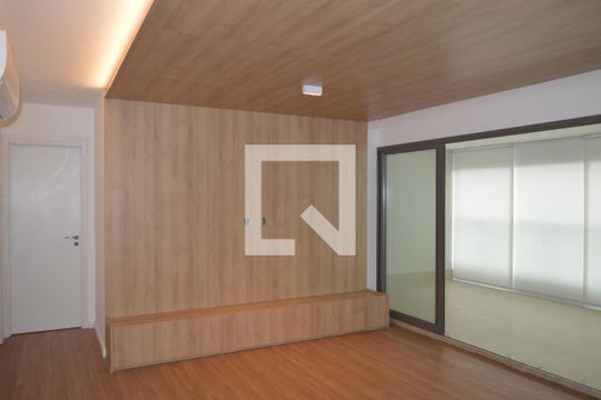 Apartamento para alugar com 3 quartos, 131m² em Vila Mariana, São Paulo