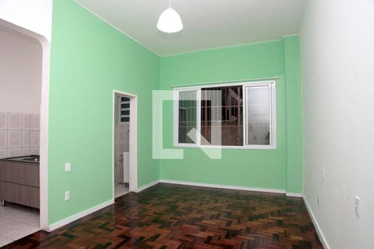 Kitnet/Studio à venda com 1 quarto, 40m² em Centro Histórico, Porto Alegre