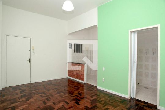 Studio  de kitnet/studio à venda com 1 quarto, 40m² em Centro Histórico, Porto Alegre