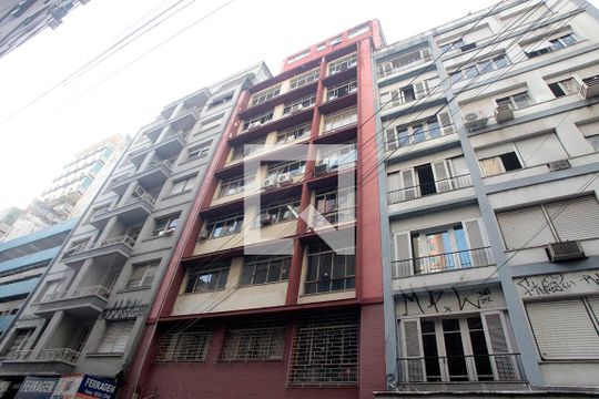 Fachada de kitnet/studio à venda com 1 quarto, 40m² em Centro Histórico, Porto Alegre