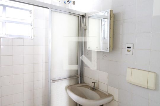 Banheiro de apartamento à venda com 2 quartos, 60m² em Vila Guilherme, São Paulo