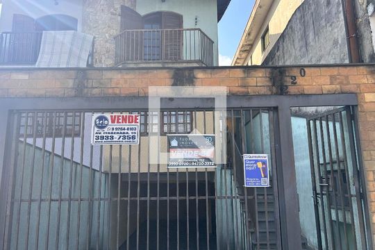 Fachada de casa à venda com 3 quartos, 150m² em Freguesia do Ó, São Paulo
