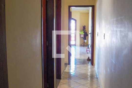 Corredor de casa à venda com 3 quartos, 150m² em Freguesia do Ó, São Paulo