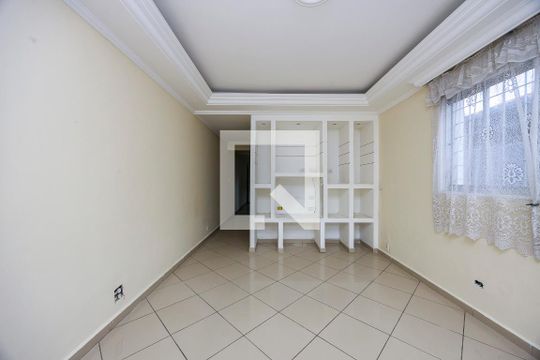 Sala de casa à venda com 2 quartos, 160m² em Jardim das Acacias, São Paulo