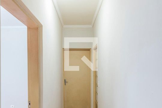 Corredor de apartamento para alugar com 3 quartos, 71m² em Vila Junqueira, Santo André
