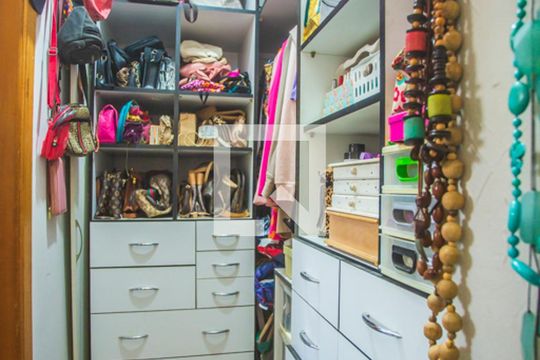 Closet de casa à venda com 3 quartos, 176m² em Vila Clementino, São Paulo
