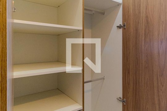 Armários de kitnet/studio à venda com 1 quarto, 25m² em Consolação, São Paulo