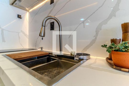 Cozinha de kitnet/studio à venda com 1 quarto, 25m² em Consolação, São Paulo
