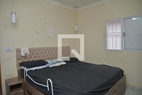 Quarto 1 de casa à venda com 4 quartos, 150m² em Jardim das Maravilhas, Santo André