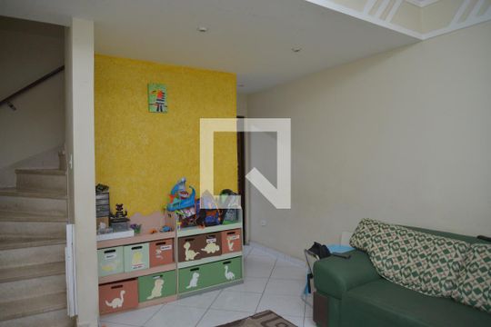 Sala de casa à venda com 4 quartos, 150m² em Jardim das Maravilhas, Santo André