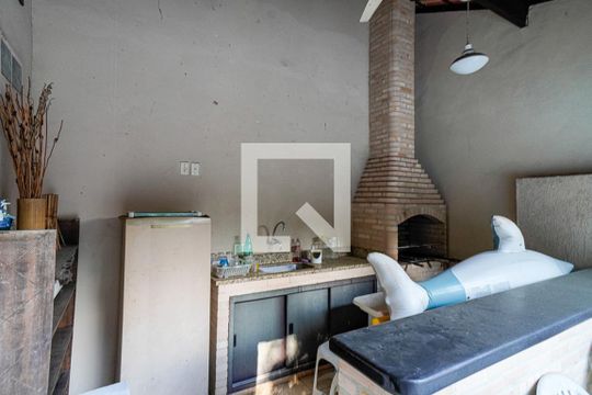 Churrasqueira de casa de condomínio à venda com 4 quartos, 450m² em Santa Rosa, Niterói