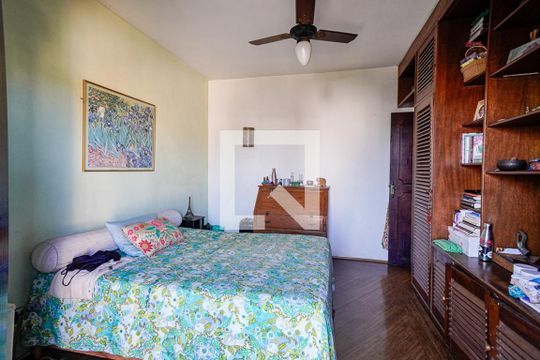 Quarto 2 de casa de condomínio à venda com 4 quartos, 450m² em Santa Rosa, Niterói