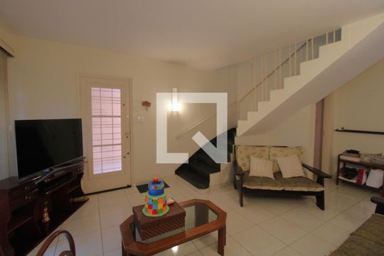 Sala de casa à venda com 3 quartos, 145m² em Planalto Paulista, São Paulo