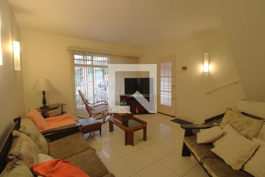 Casa à venda com 3 quartos, 145m² em Planalto Paulista, São Paulo
