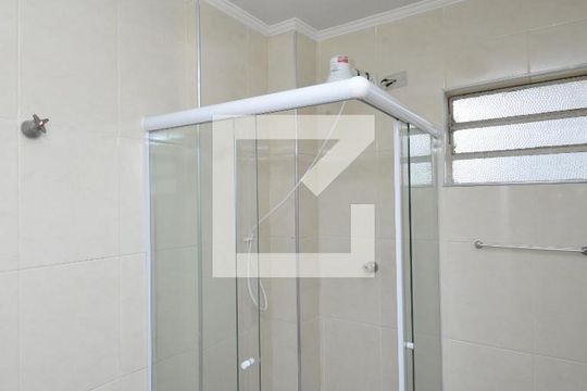 Banheiro de apartamento para alugar com 1 quarto, 40m² em Sé, São Paulo