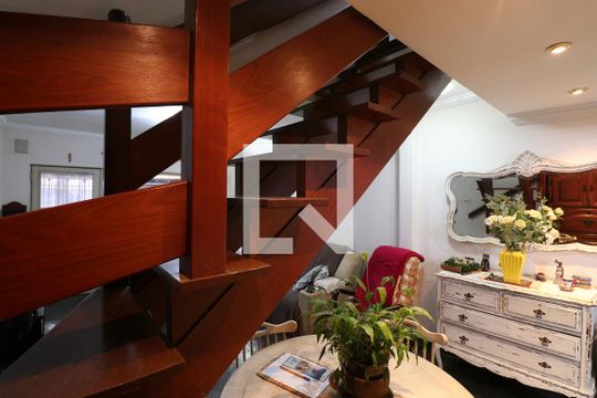 Detalhe Sala de casa à venda com 2 quartos, 232m² em Vila Romana, São Paulo