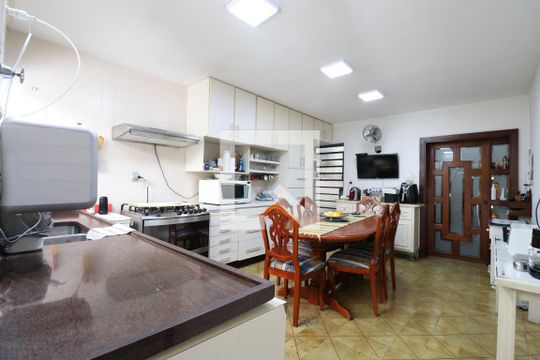 Cozinha de casa à venda com 2 quartos, 232m² em Vila Romana, São Paulo