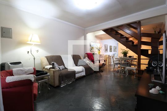 Sala de TV de casa à venda com 2 quartos, 232m² em Vila Romana, São Paulo