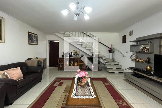 Casa à venda com 3 quartos, 300m² em Parque São Lucas, São Paulo