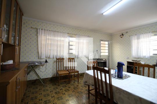 Cozinha  de casa à venda com 3 quartos, 300m² em Parque São Lucas, São Paulo