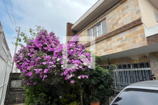 Fachada  de casa à venda com 3 quartos, 300m² em Parque São Lucas, São Paulo
