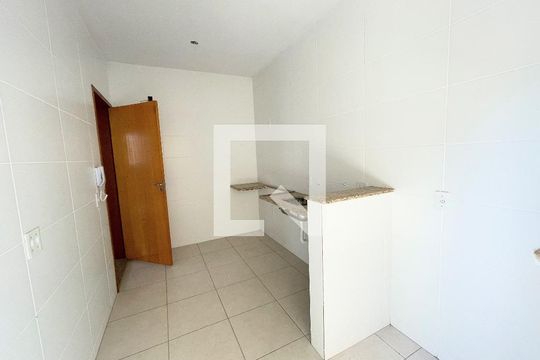 Cozinha de apartamento à venda com 2 quartos, 69m² em Cândida Ferreira, Contagem